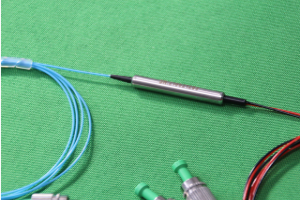 單模光纖環(huán)形器